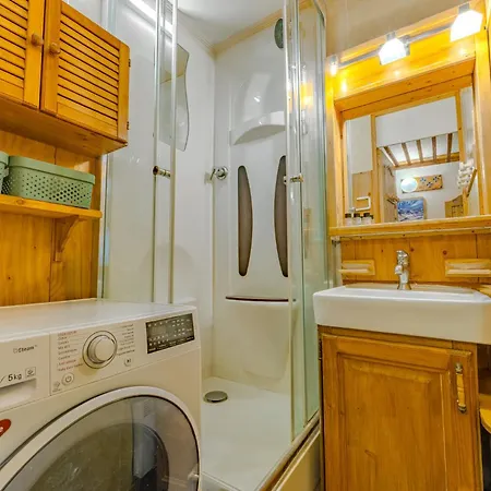 Enjoy Charming Machu Валь-Торанс